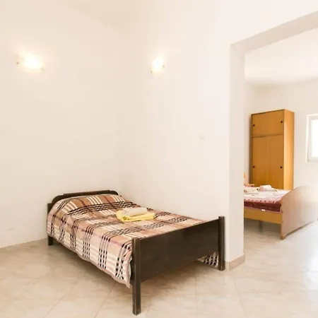 Appartamento Apartmetns Franka Saplunara-one-bedroom With Terrace And Sea View No2 *